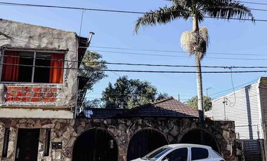 Casa venta -2 dormitorios-1 baño- 58mts2 cubiertos  - Berisso