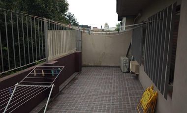 Venta Chalet 7 Amb. De Categoria en El Palomar -  Ideal 2 Flias.