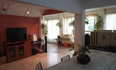 Venta Chalet 7 Amb. De Categoria en El Palomar -  Ideal 2 Flias.
