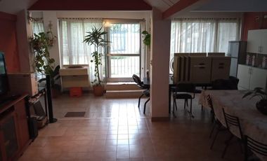 Venta Chalet 7 Amb. De Categoria en El Palomar -  Ideal 2 Flias.