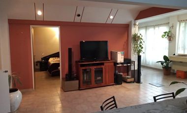 Venta Chalet 7 Amb. De Categoria en El Palomar -  Ideal 2 Flias.