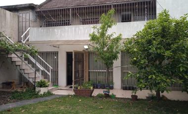 Venta Chalet 7 Amb. De Categoria en El Palomar -  Ideal 2 Flias.