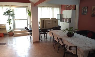 Venta Chalet 7 Amb. De Categoria en El Palomar -  Ideal 2 Flias.