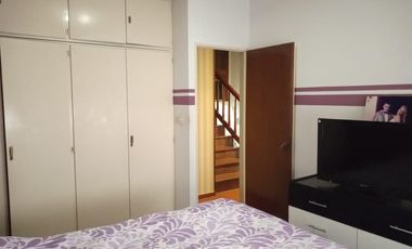 Venta Chalet 7 Amb. De Categoria en El Palomar -  Ideal 2 Flias.