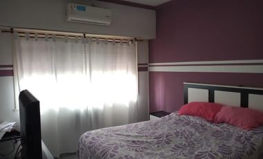 Venta Chalet 7 Amb. De Categoria en El Palomar -  Ideal 2 Flias.