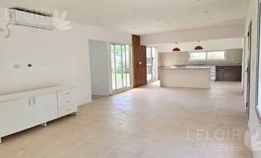 Casa 4 amb en venta en barrio cerrado  La Cesarina