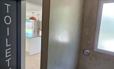 Casa 4 amb en venta en barrio cerrado  La Cesarina