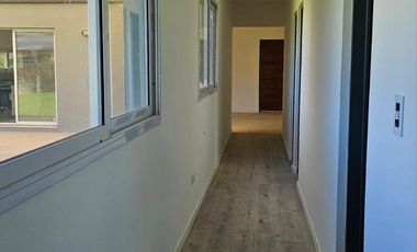 Casa 4 amb en venta en barrio cerrado  La Cesarina