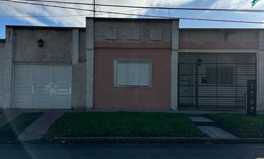 CASA 2 DORMITORIOS EN VENTA A METROS DE BLAS PARERA