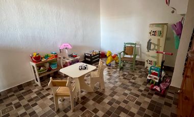 CASA 2 DORMITORIOS EN VENTA A METROS DE BLAS PARERA