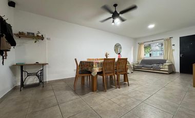 CASA 2 DORMITORIOS EN VENTA A METROS DE BLAS PARERA
