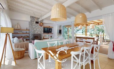 Casa en venta en Costa Esmeralda, fondo a la cancha de polo