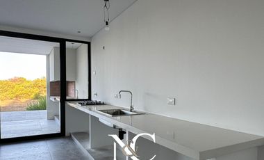Casa en venta en Costa Esmeralda a estrenar
