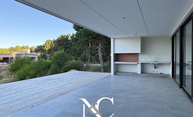 Casa en venta en Costa Esmeralda a estrenar