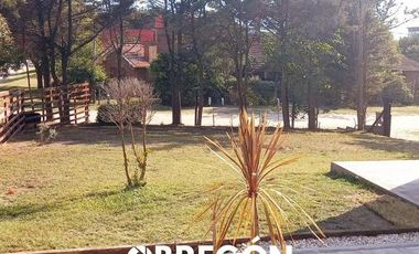 EXCELENTE LOTE MULTIFAMILIAR CON 2 DEPARTAMENTOS A 150 MTS DEL MAR