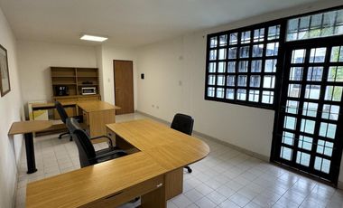 Alquiler oficina amoblada con patio exclusivo - San Luis 1900 Rosario