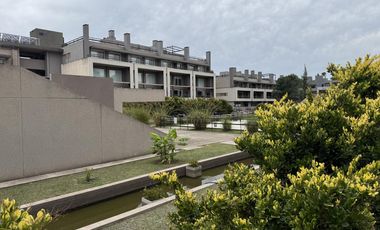 Departamento Monoambiente  en Alquiler  Campus Vista  Pilar PB con patio y parrilla