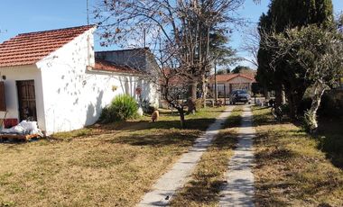 Casas en venta - 3 Dormitorios 2 Baños - 560Mts2 - Santa Teresita