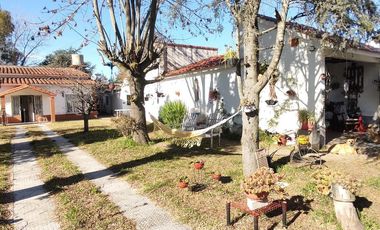 Casas en venta - 3 Dormitorios 2 Baños - 560Mts2 - Santa Teresita