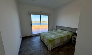 VENTA CASA 5 AMBIENTES SAN SEBASTIAN EN 2 PLANTAS A LA LAGUNA