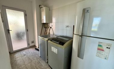 VENTA CASA 5 AMBIENTES SAN SEBASTIAN EN 2 PLANTAS A LA LAGUNA