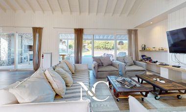 Casa en venta en Costa Esmeralda con Fondo a la Cancha Golf