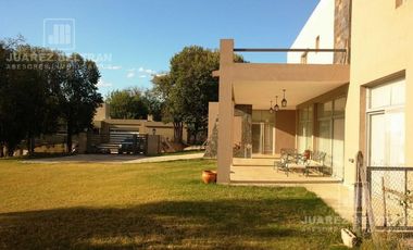 Alquiler casa 4 dormitorios - Mendiolaza - La Serena.