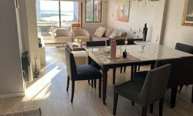 EN VENTA EXCELENTE  PISO, PRIMERA LINEA SOBRE  MITRE