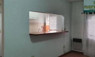 PH 3 ambientes al frente con Patio -posible entrada de auto- en Villa Lynch