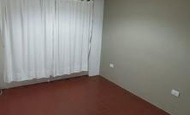 PH 3 ambientes al frente con Patio -posible entrada de auto- en Villa Lynch