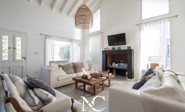 Casa en venta en Costa Esmeralda C/gas