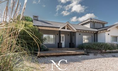 Casa en venta en Costa Esmeralda C/gas