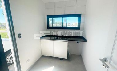 Casa en  Barrio Santa Emilia