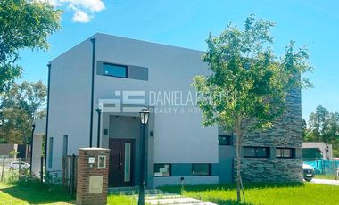 Casa en  Barrio Santa Emilia