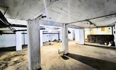 Venta Local Comercial   Depósito en barrio Martin