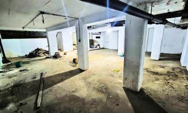 Venta Local Comercial   Depósito en barrio Martin