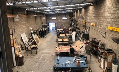 Excelente establecimiento Industrial con 554 m2 cubiertos en Pablo Nogues