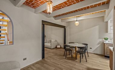 Venta de Casa en Privada en el Centro de San Miguel – Ameublada y Rooftop