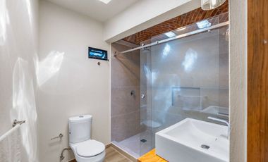Venta de Casa en Privada en el Centro de San Miguel – Ameublada y Rooftop