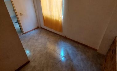 PH EN VENTA PASAJE GRIERSON 4250 (LANUS)