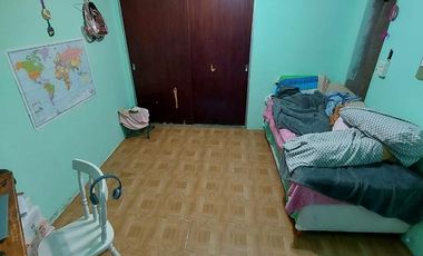 PH EN VENTA PASAJE GRIERSON 4250 (LANUS)