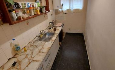 PH EN VENTA PASAJE GRIERSON 4250 (LANUS)
