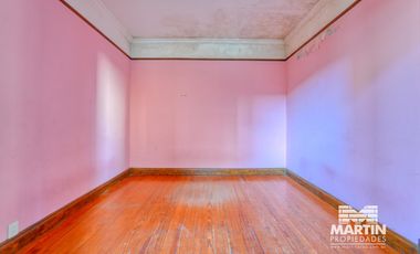 Casa en San Isidro, 5 amb. con patio y terraza. Apto uso comercial.