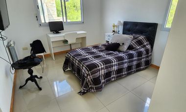 APTO CREDITO. 4 DORMITORIOS (2 Suites).