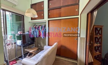 HERMOSA CASA DE 4 AMBIENTES SOBRE LOTE 9.57 X 26.86 - BARRIO DE AGRONOMIA