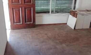 Casa en venta - 2 Dormitorios 2 Baños - 110Mts2 - Ramos Mejía