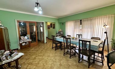 Chalet en Barrio Caisamar