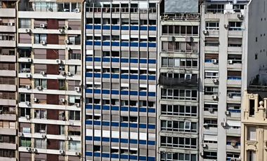 Oficina - Alquiler Av 9 de julio 1000 RECOLETA  140m2 piso entero