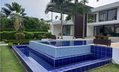 Venta casa en Villeta con lote