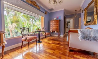 Casa refaccionada en venta  de 5 dormitorios en Martinez
